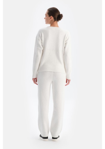 Beyaz Polar Sweatshırt fiyatları