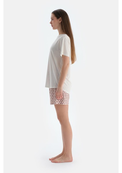 Pembe Penye Modal Ikili Şort modelleri