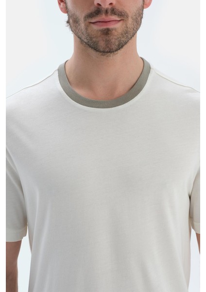 Ekru Kısa Kollu Tişört Şort Pijama Takımı fırsatları