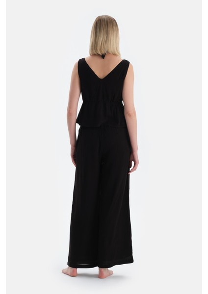 Siyah Kolsuz Önden Bağlamalı Üst fiyatları