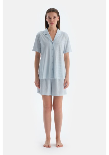 Açık Mavi Çizgili Kısa Kollu Gömlek Şort Pijama Takımı