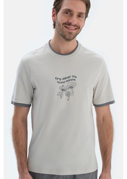 Açık Gri Kısa Kollu Baskı Detaylı Tişört Pantolon Pijama Takımı indirimleri