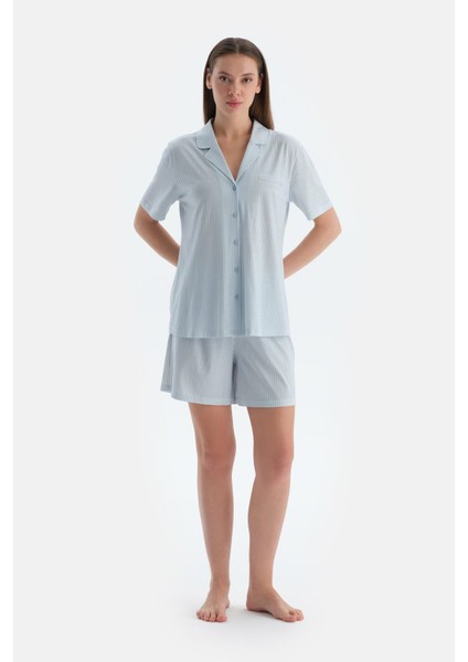 Açık Mavi Çizgili Kısa Kollu Gömlek Şort Pijama Takımı