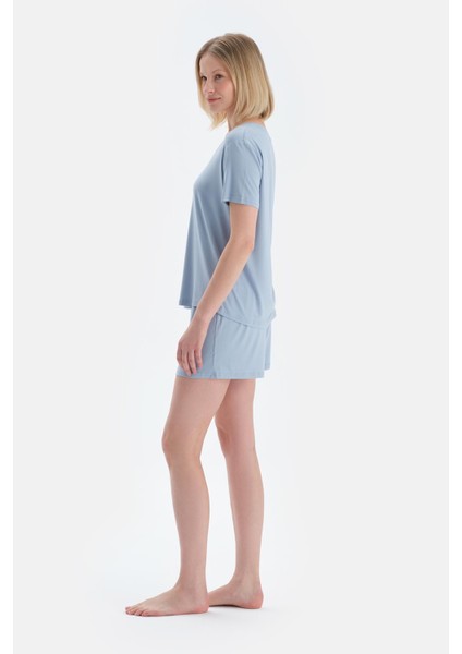 Buz Mavisi V Yaka Kısa Kollu Tişört Şort Pijama Takımı modelleri