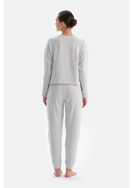 Gri Melanj Bisiklet Yaka Uzun Kollu Jogger Pantolonlu Pijama Takımı fiyatları