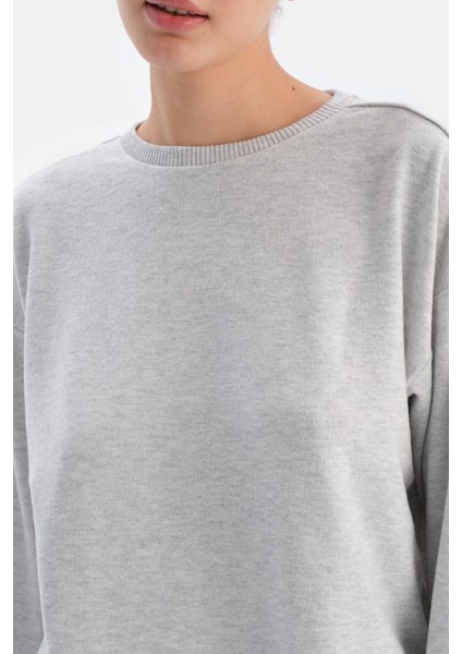 Gri Melanj Bisiklet Yaka Uzun Kollu Jogger Pantolonlu Pijama Takımı indirimleri