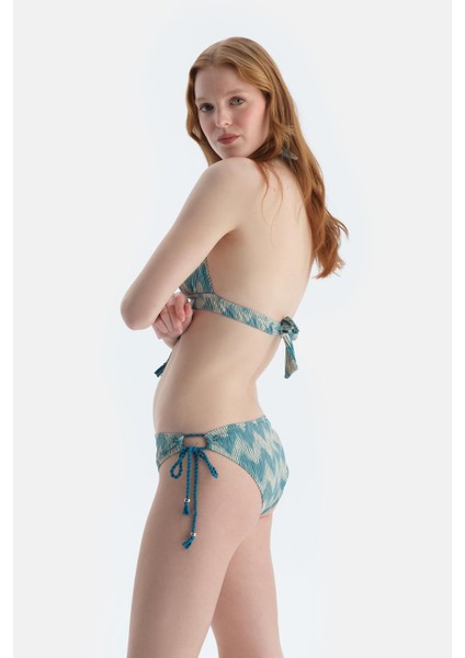 Multicolor Üçgen Geniş Bikini Üst modelleri