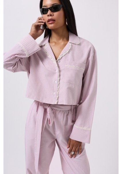 Çizgili Cep Detay Crop Pembe Gömlek