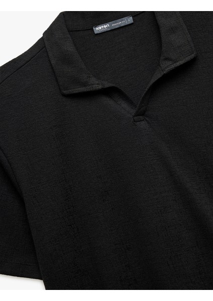Pamuklu Regular Fit V Polo Yaka Kısa Kollu Tişört modelleri