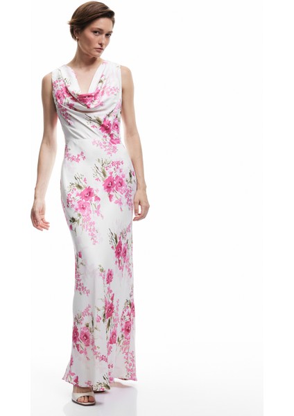 Viskon Kumaş Degaje Yaka Kolsuz Midi Boy Çiçekli Saten Elbise