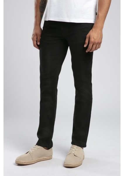 Marco Normal Bel Dar Kesim Düz Paça Siyah Erkek Jean Pantolon modelleri