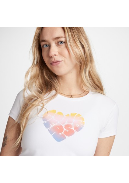 Heart Kadın Beyaz T-Shirt fırsatları