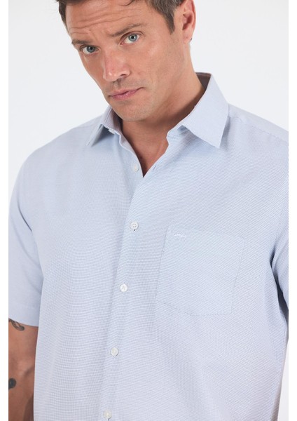 Siyah Sert Yaka Kısa Kol Cepli Comfort Fit Cls Gömlek 1004250263 fırsatları