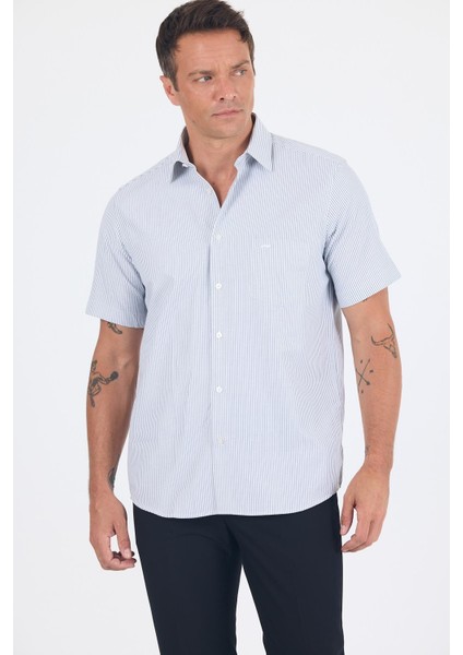 Siyah Sert Yaka Kısa Kol Cepli Comfort Fit Cls Gömlek 1004250259