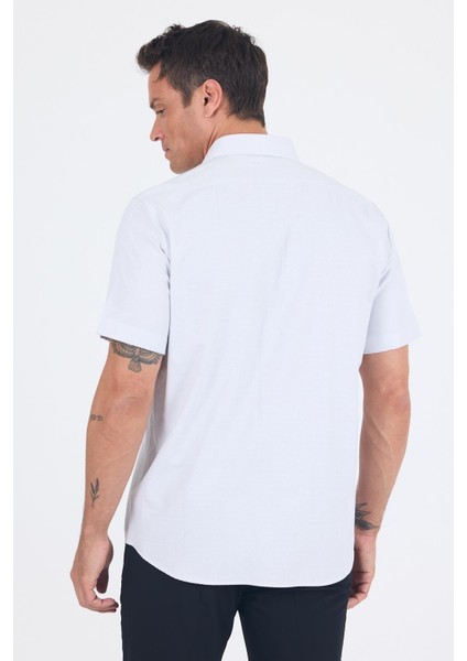 Beyaz-Mavi Sert Yaka Kısa Kol Cepli Comfort Fit Cls Gömlek 1004250260 indirimleri