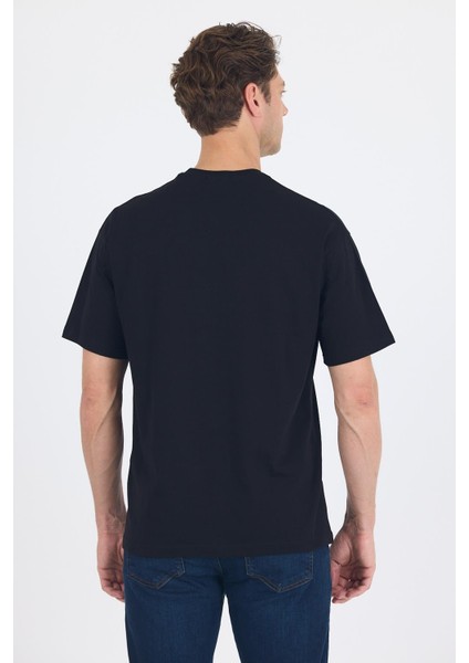 Siyah Kısa Kol Bisiklet Yaka Kapaklı Cep Pamuk Casual Oversize Tişört 1011250131 indirimleri