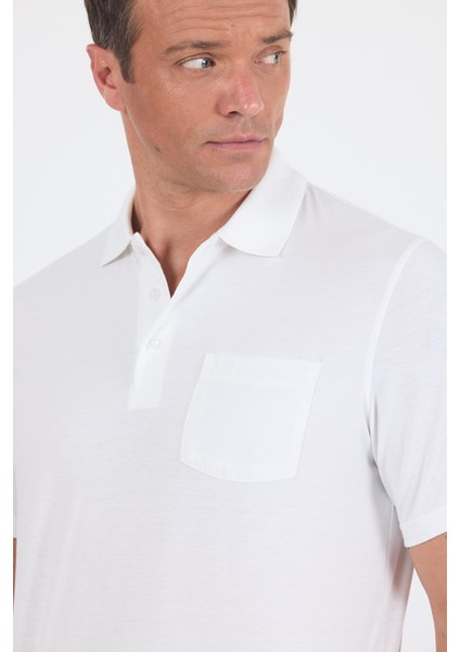 Beyaz Kısa Kol Polo Yaka Cepli Classic Standart Beden Tişört 1011250173 fırsatları