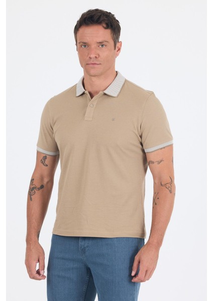 Koyu Bej Polo Yaka Kısa Kol Cepsiz Slim Fit :%100 Pamuk Tişört 1011250182
