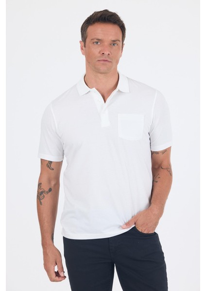 Beyaz Kısa Kol Polo Yaka Cepli Classic Standart Beden Tişört 1011250173
