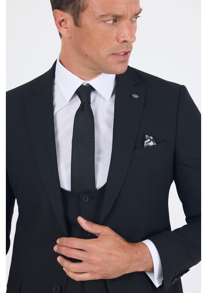 Siyah Düz Bez Ayağı Mono Yaka 2 Düğme 6 Drop Slim Fit Basic Takım Elbise 1001250186_001 fırsatları