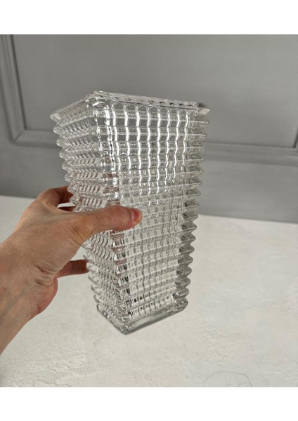 Cam Piramit Vazo Şeffaf 22X13 cm