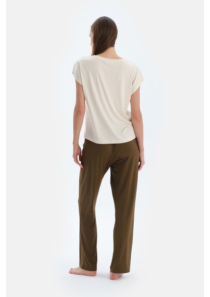 Ekru Dantel Detaylı Tişört Pantolon Pijama Takımı fiyatları