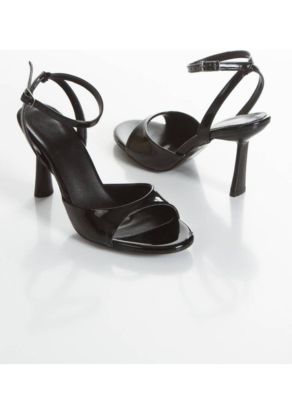 Kadın Bilekten Bağlamalı Topuklu Ayakkabı 3095 fırsatları