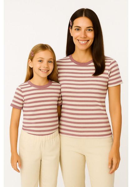 "rose Harmony" Anne-Kız Çizgili Tişört Takımı – Gül Kurusu & Bej Renk – %100 Pamuk – Modern Konfor