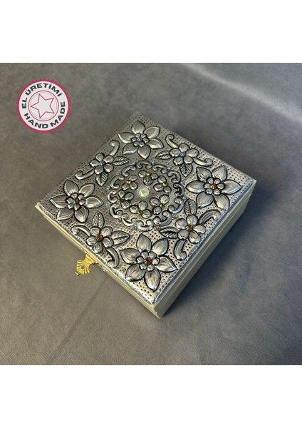 5753 El Yapımı Alüminyum Kapaklı Bej Dekoratif Takı Saklama Kutusu