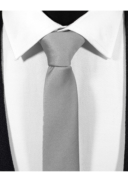 Ekstra Ince Gümüş Gri Renk Düz Slim Fit 4 cm Genişliğinde Kravat Mendil Seti Slim Fit Dar fiyatları