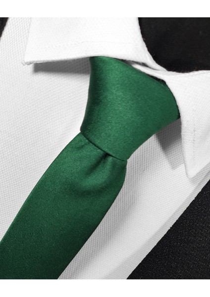 Ekstra Ince Yeşil Renk Düz Slim Fit 4 cm Genişliğinde Kravat Mendil Seti Slim Fit Dar