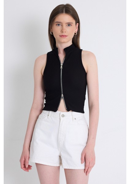 Siyah Fermuar Detaylı Kolsuz Crop Bluz 2226
