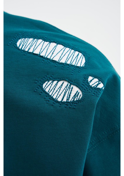 Erkek Patchwork And Stitched Oversize Oil Green Tişört
