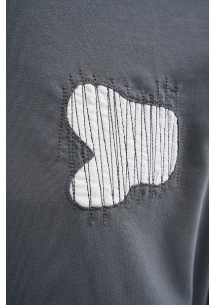 Erkek Patchwork And Stitched Oversize Smoked Tişört modelleri