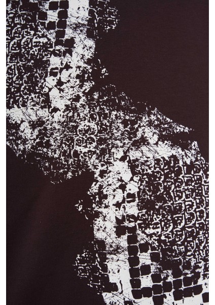 Erkek Crocodile Printed Oversize Kahverengi Tişört fırsatları