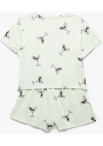 Köpek Baskılı Kısa Kollu Bisiklet Yaka Şortlu Pijama Takımı modelleri