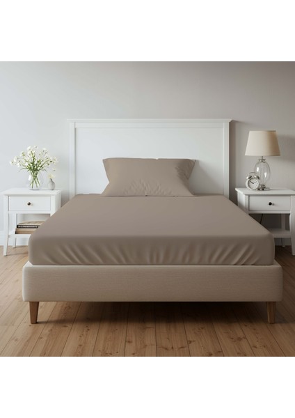 Tek Kişilik Lastikli Çarşaf Takımı 1 Lastikli Çarşaf (100 x 200) 1 Yastık Kılıfı (50 x 70)