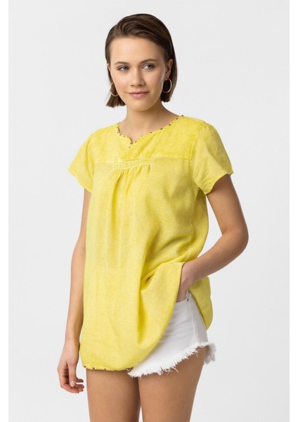 Sarı Sırtı Nakışlı Kısa Kollu Pamuklu Gömlek Bluz fırsatları