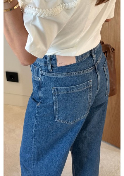 Dikiş Detaylı Crop Jean fırsatları