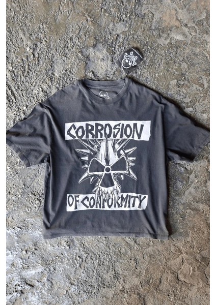 Corrosion Of Comformity Boxy Fitt-Shirt