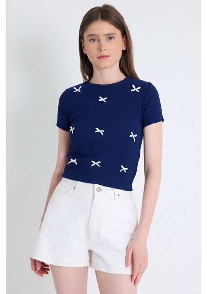 Laci Kurdele Detay Crop Tişört 2202