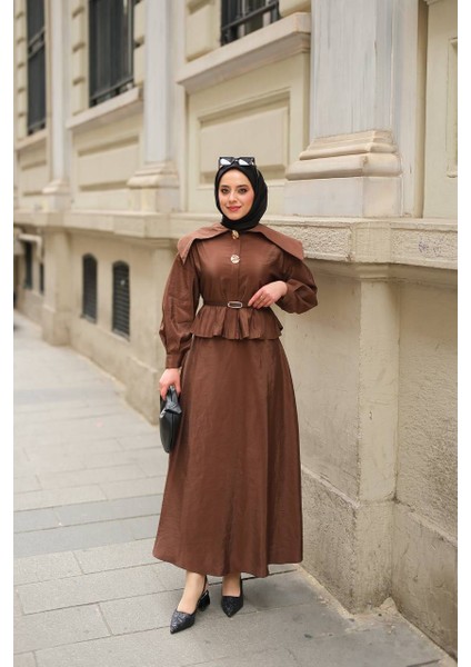 Şık Gömlekli Etekli Takım Kemerli modelleri