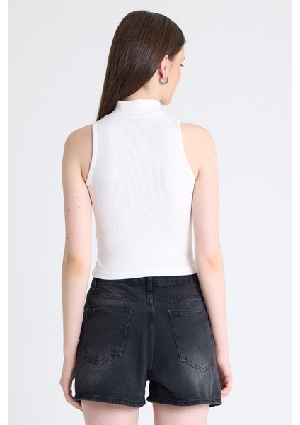 Beyaz Fermuar Detaylı Kolsuz Crop Bluz 2226 indirimleri