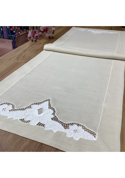 Beyaz Iş Li Runner-Bej Zemin- 50*150CM modelleri