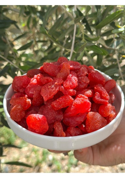 Doğal Çilek Şekerlemesi 250 gr – Tatlı, Aromatik ve Ferahlatıcı Atıştırmalık