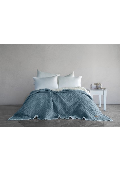 Cedric Polyester Dolgulu Yıkamalı Yatak Örtüsü - Lacivert
