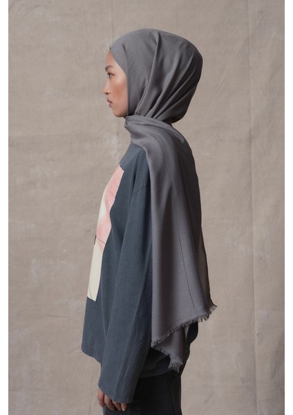 Modal Şal Koyu Gri modelleri