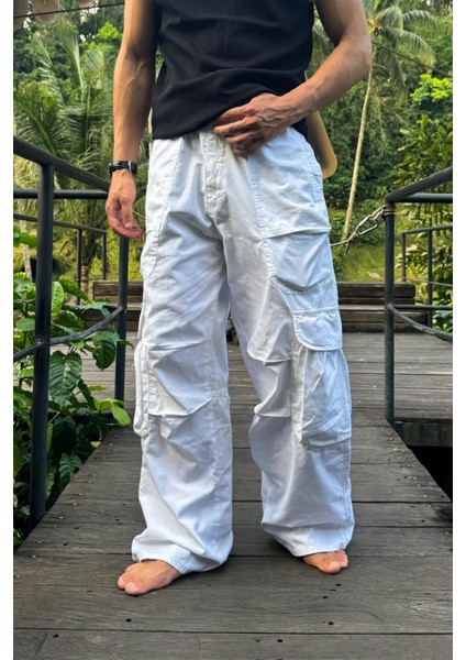 Bel Bağcıklı Beyaz Kargo Cepli Pantolon