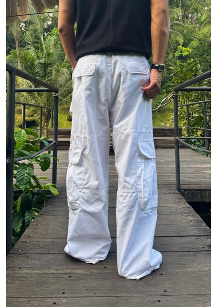 Bel Bağcıklı Beyaz Kargo Cepli Pantolon fiyatları