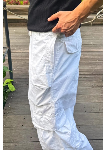 Bel Bağcıklı Beyaz Kargo Cepli Pantolon fırsatları